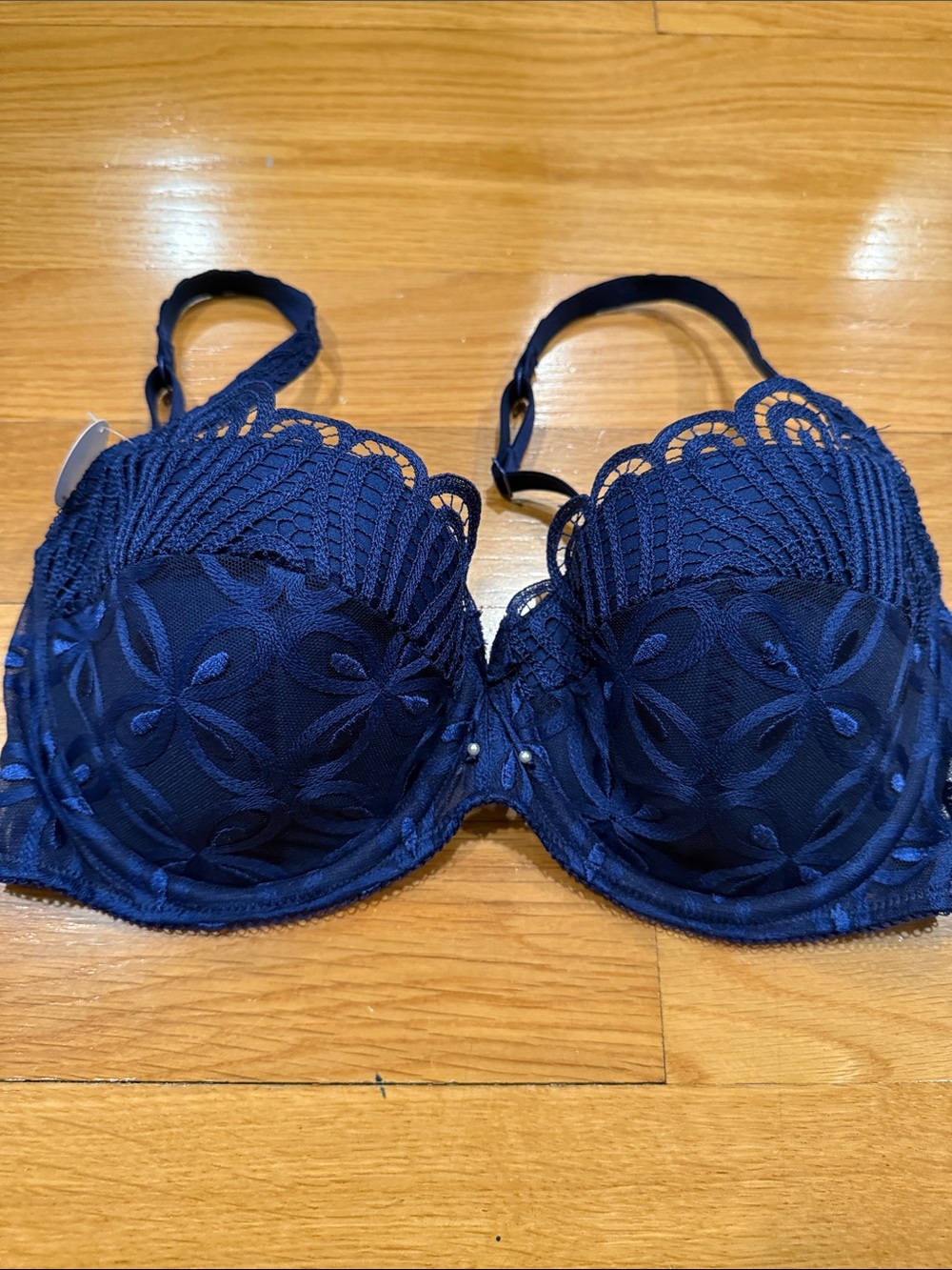 NWOT Wacoal embroidered underwire push up bra size 36DD.